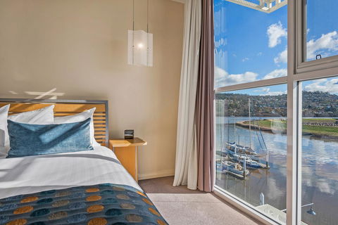Peppers Seaport Hotel - Sunshine Coast Tourism 14
