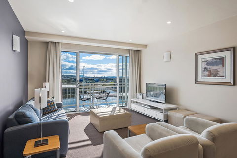 Peppers Seaport Hotel - Sunshine Coast Tourism 6