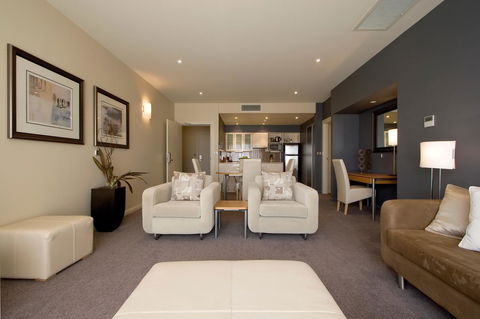 Peppers Seaport Hotel - Sunshine Coast Tourism 43