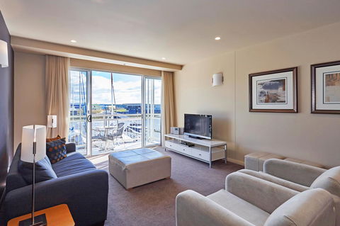Peppers Seaport Hotel - Sunshine Coast Tourism 11