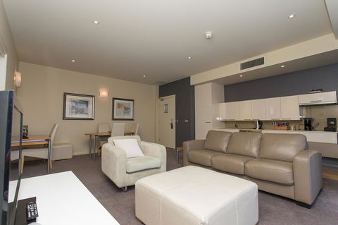 Peppers Seaport Hotel - Sunshine Coast Tourism 40