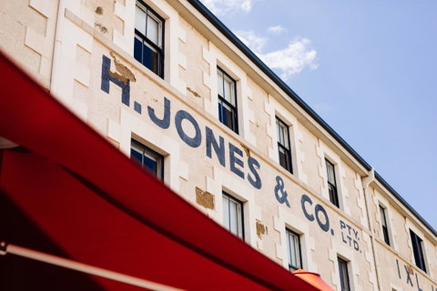 The Henry Jones Art Hotel - Sunshine Coast Tourism 0