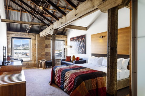 The Henry Jones Art Hotel - Sunshine Coast Tourism 3