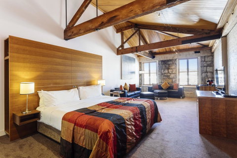 The Henry Jones Art Hotel - Sunshine Coast Tourism 6