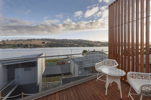 Rosevears Riverview Hotel - Sunshine Coast Tourism 14