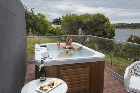 Rosevears Riverview Hotel - Sunshine Coast Tourism 22