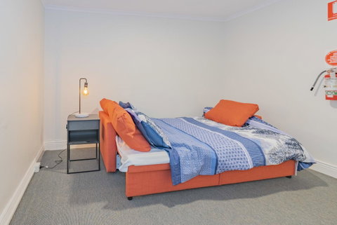 4 Bedroom House - Hobart CBD - Free Parking - Free WIFI - Sunshine Coast Tourism 18