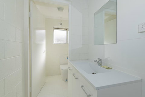 4 Bedroom House - Hobart CBD - Free Parking - Free WIFI - Sunshine Coast Tourism 24