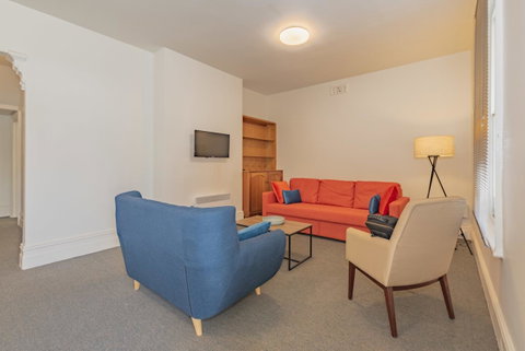 4 Bedroom House - Hobart CBD - Free Parking - Free WIFI - Sunshine Coast Tourism 22