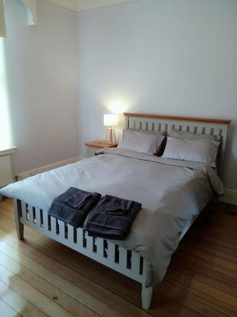 Riverbank Villa - Sunshine Coast Tourism 13