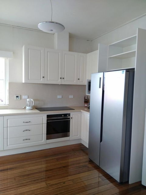 Riverbank Villa - Sunshine Coast Tourism 16