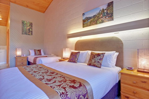 Gold Rush Inn - Sunshine Coast Tourism 3