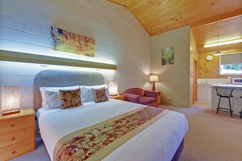 Gold Rush Inn - Sunshine Coast Tourism 25