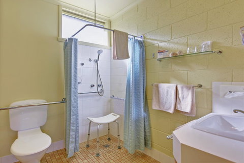 Gold Rush Inn - Sunshine Coast Tourism 9