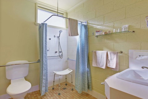 Gold Rush Inn - Sunshine Coast Tourism 14