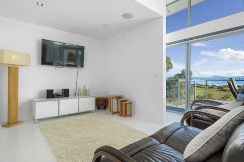 Sunset Bay Escape - Sunshine Coast Tourism 18