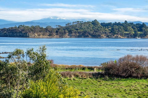 Sunset Bay Escape - Sunshine Coast Tourism 6