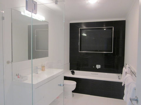 Burnie By The Bay Apartments - Sunshine Coast Tourism 11
