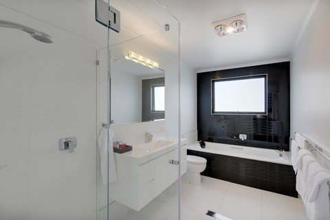 Burnie By The Bay Apartments - Sunshine Coast Tourism 7