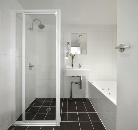 Travelodge Hotel Hobart - Sunshine Coast Tourism 4