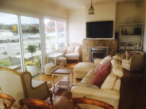 The Ultimate Beach House - Sunshine Coast Tourism 15