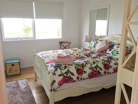 The Ultimate Beach House - Sunshine Coast Tourism 17