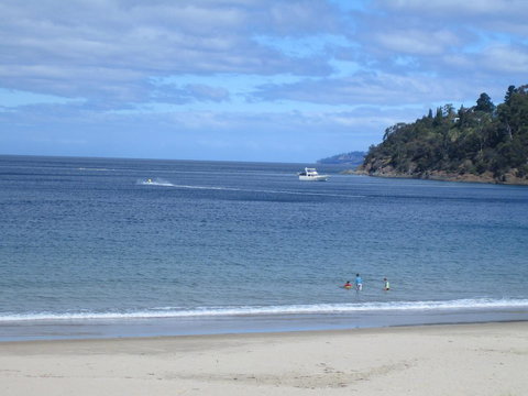 The Ultimate Beach House - Sunshine Coast Tourism 5