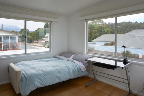 The Ultimate Beach House - Sunshine Coast Tourism 6