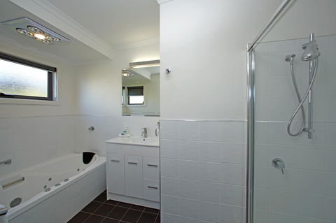 Driftwood - Sunshine Coast Tourism 20