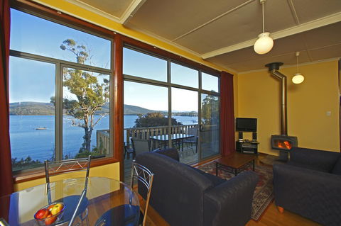 Driftwood - Sunshine Coast Tourism 16