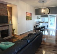 Apartment 5ive - Holiday Sunshine Coast