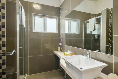Manfield Seaside Bruny Island - Sunshine Coast Tourism 17