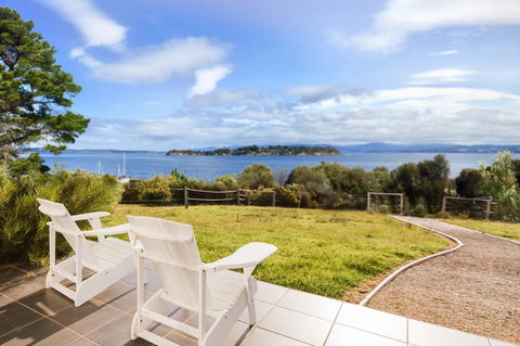 Manfield Seaside Bruny Island - Sunshine Coast Tourism 21