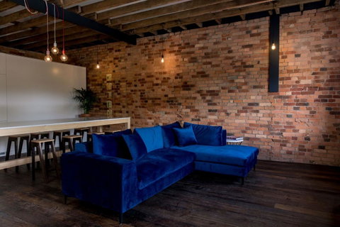 105 Mac Unique Apartments - Sunshine Coast Tourism 24