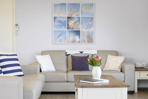 Omaroo Cottage Bruny Island - Sunshine Coast Tourism 3