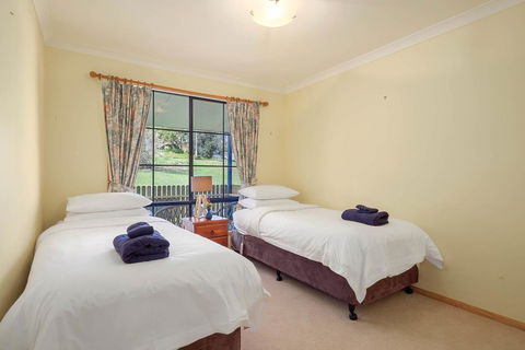 Omaroo Cottage Bruny Island - Sunshine Coast Tourism 10