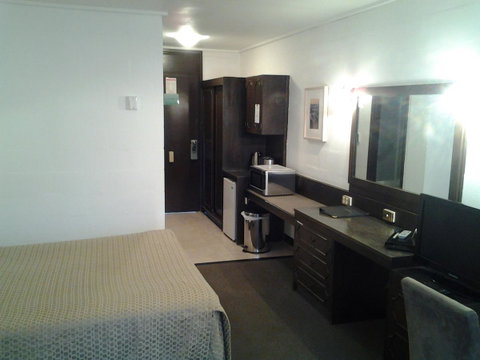 West Coaster Motel - Sunshine Coast Tourism 12