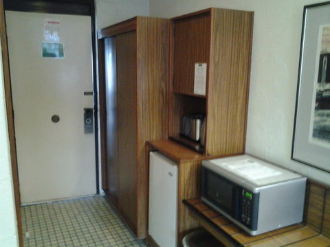 West Coaster Motel - Sunshine Coast Tourism 10