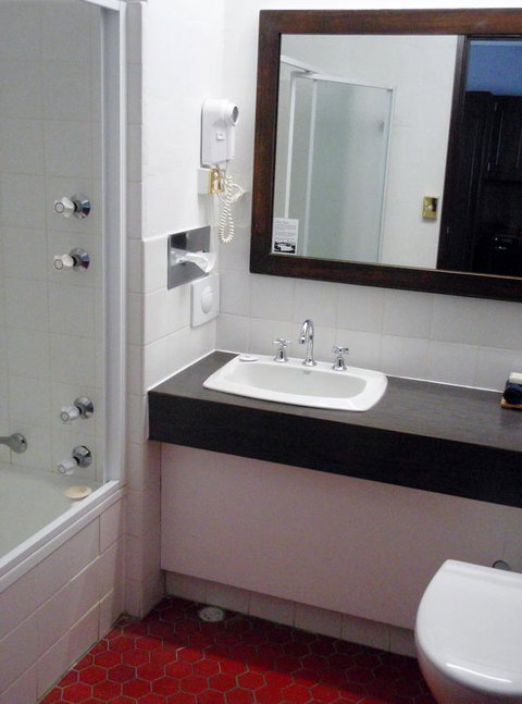 West Coaster Motel - Sunshine Coast Tourism 17