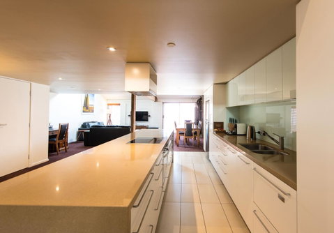 Sullivans Cove Apartments - Sunshine Coast Tourism 23