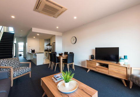 Sullivans Cove Apartments - Sunshine Coast Tourism 33