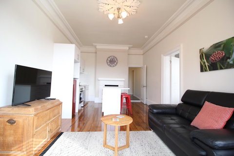 Trinity Hill Apartments - Sunshine Coast Tourism 14