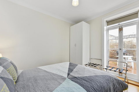 Trinity Hill Apartments - Sunshine Coast Tourism 4