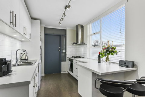 Trinity Hill Apartments - Sunshine Coast Tourism 8