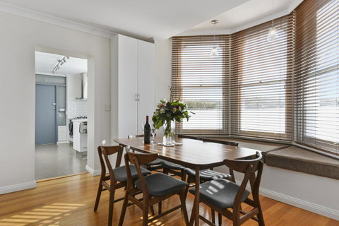 Trinity Hill Apartments - Sunshine Coast Tourism 6