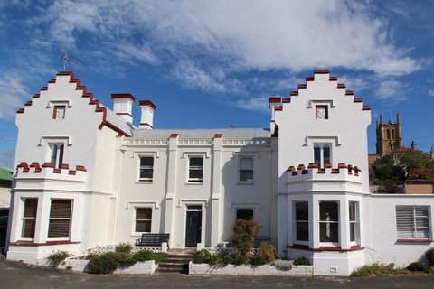 Trinity Hill Apartments - Sunshine Coast Tourism 0