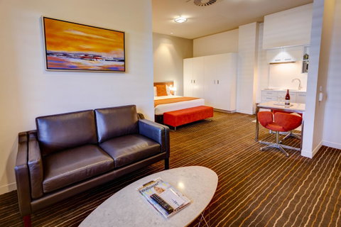 Mantra Charles Hotel - Sunshine Coast Tourism 22