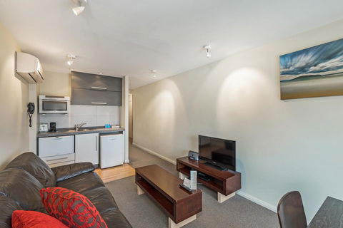 Mantra One Sandy Bay Road - Holiday Sunshine Coast 29