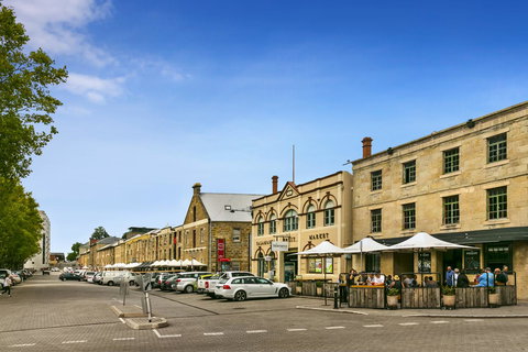 Hobart Waterfront Apartments - Sunshine Coast Tourism 15