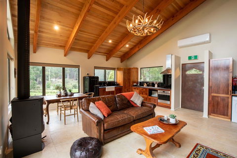 Adventure Bay Retreat Bruny Island - Holiday Sunshine Coast 3